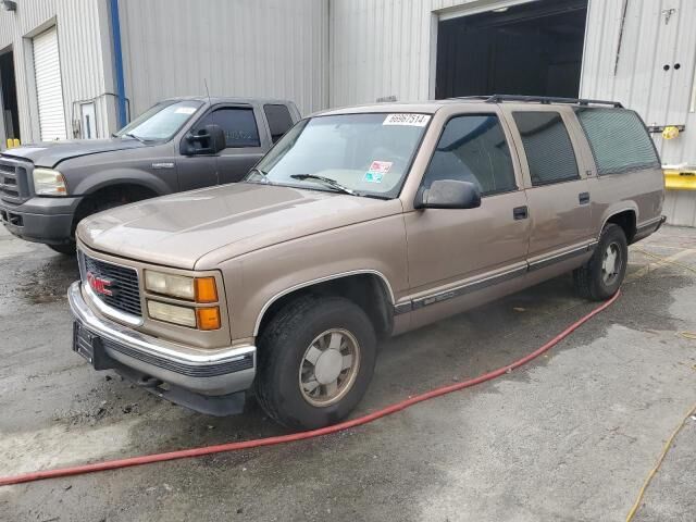 GMC Suburban