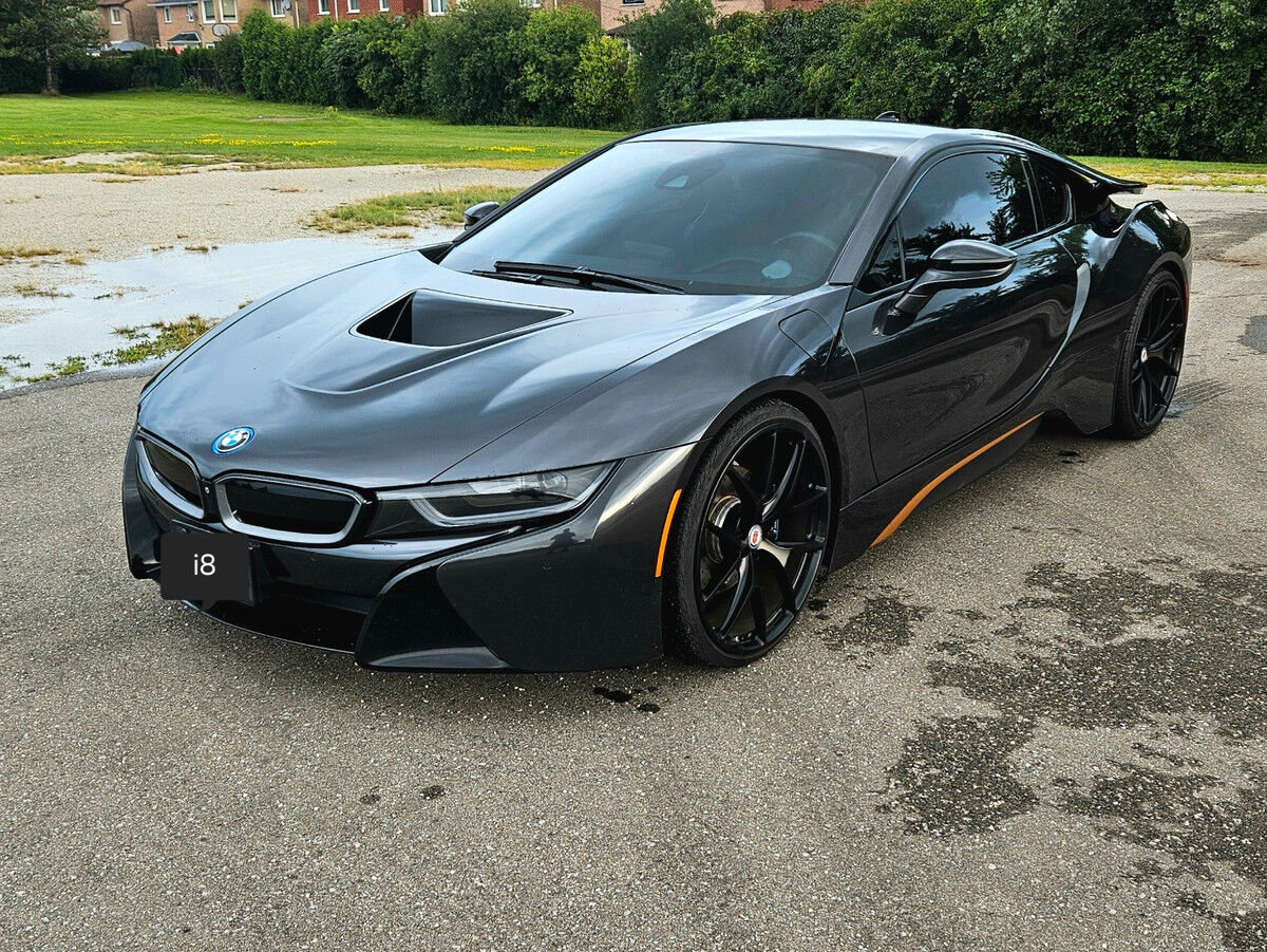 BMW i8