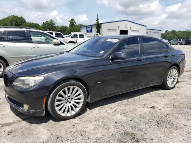 BMW 750i