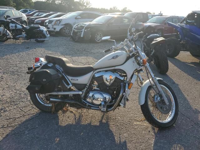 Suzuki VS800