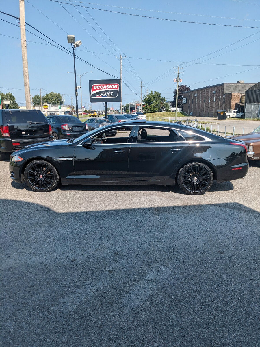 Jaguar XJ