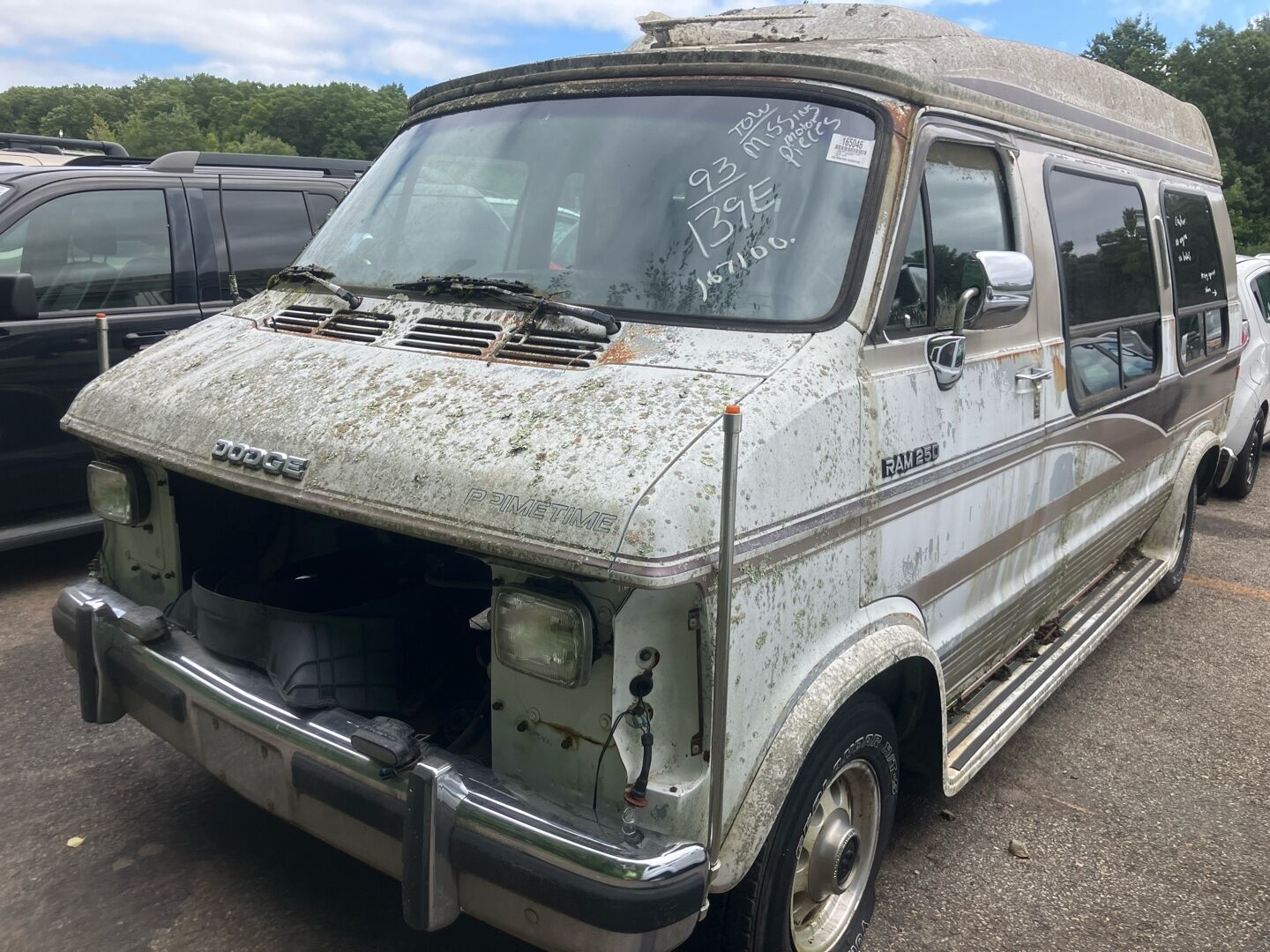 Dodge Ram Van
