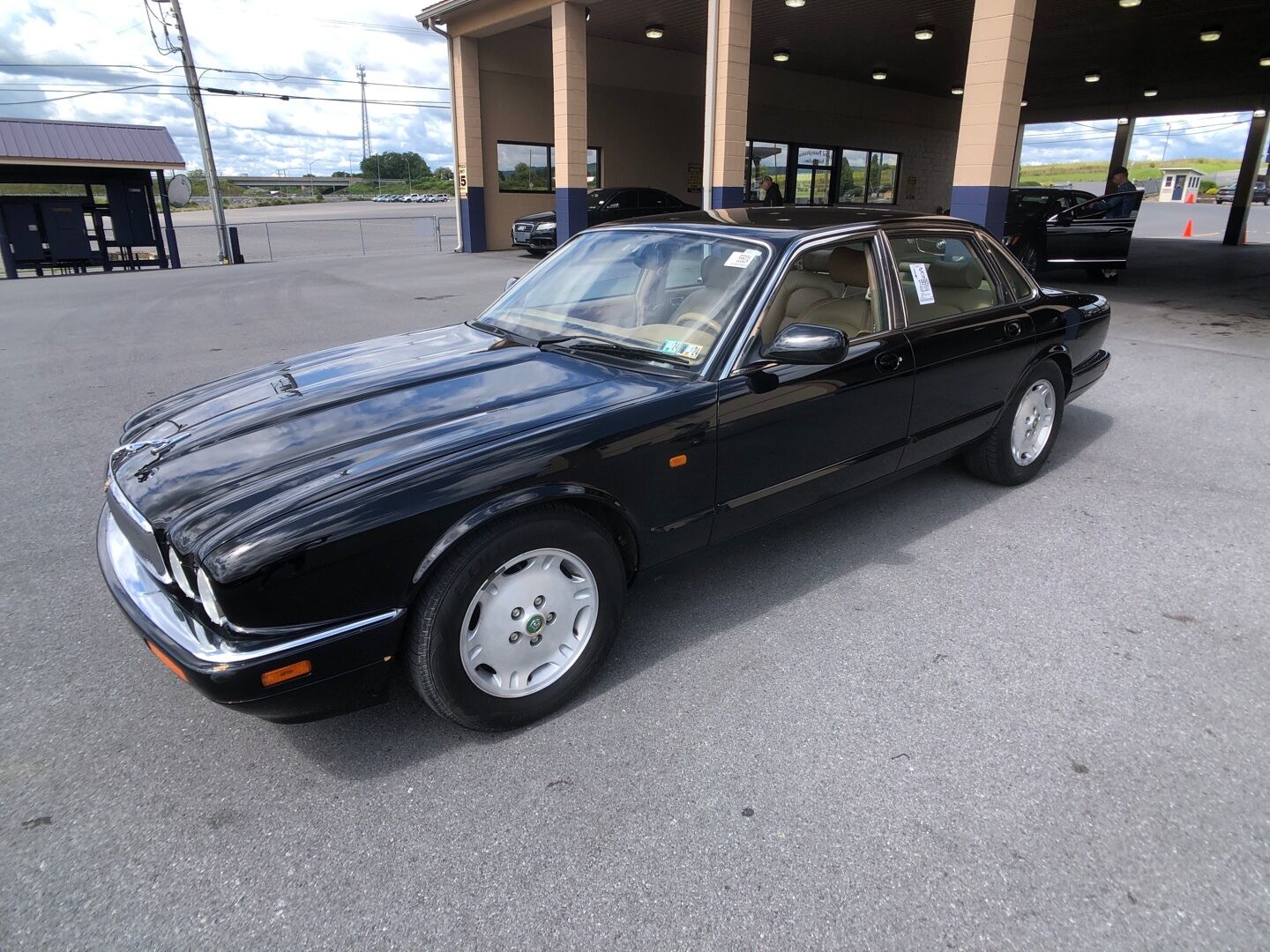 Jaguar XJ6
