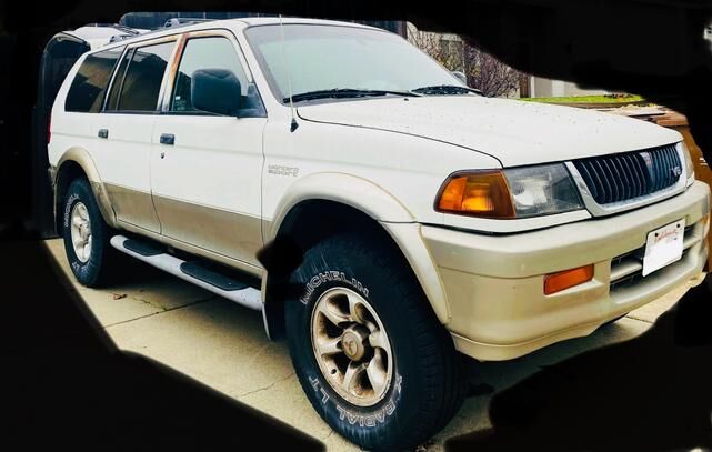 Mitsubishi Montero Sport