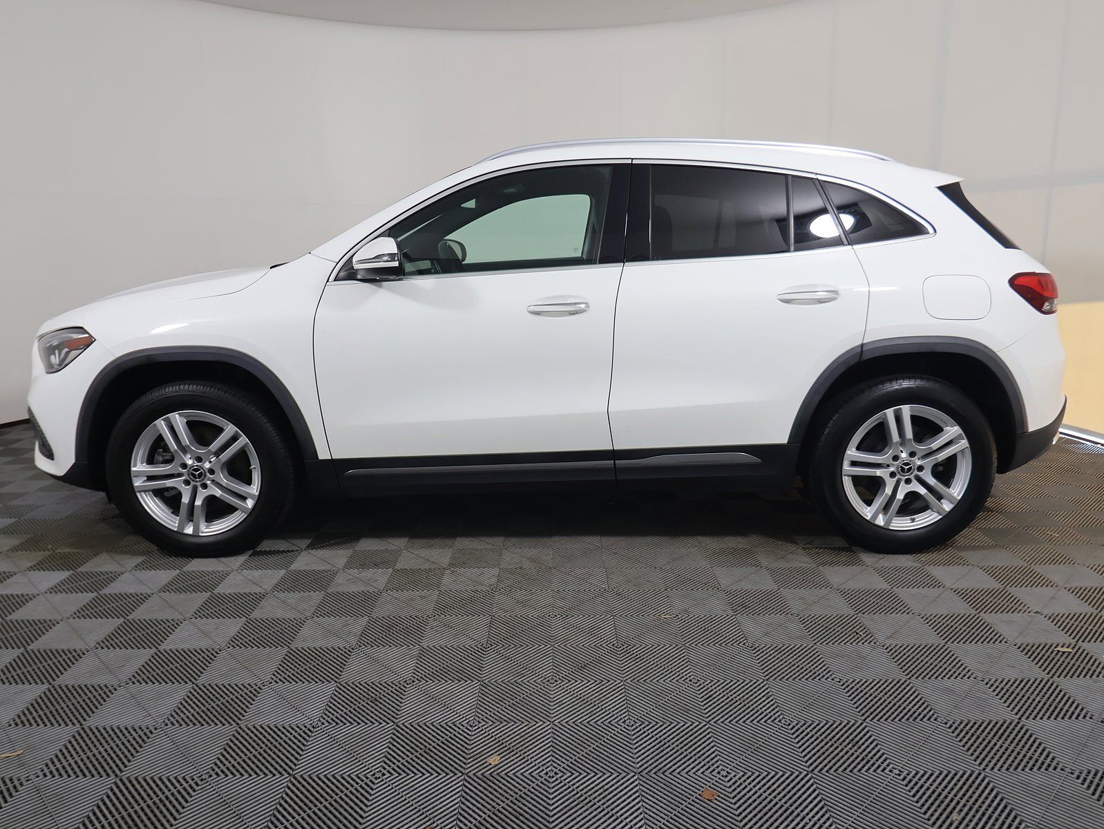 2021 Mercedes-Benz GLA-Class