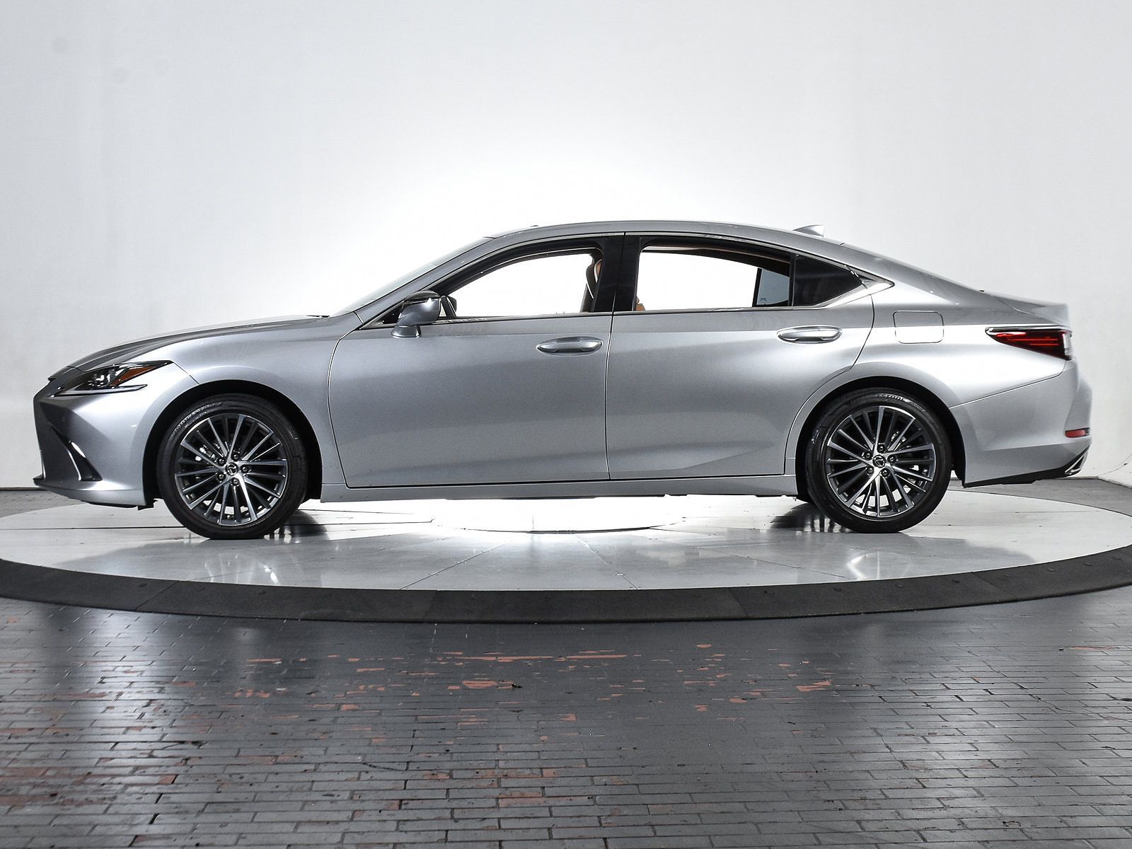 2022 Lexus ES