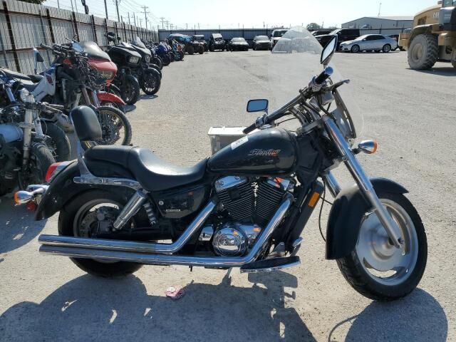 Honda VT1100C2 (SHADOW SABRE)