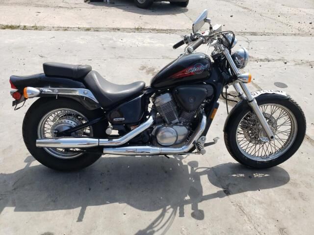 Honda VT600C (SHADOW VLX)