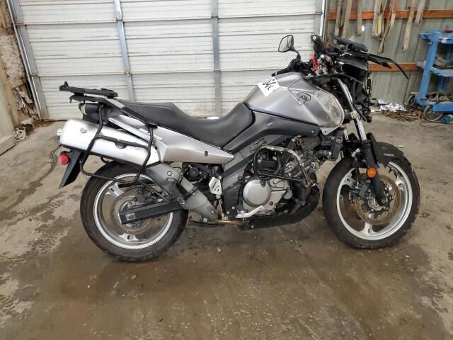 Suzuki DL650A