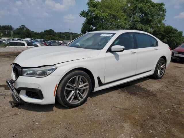 BMW 750i