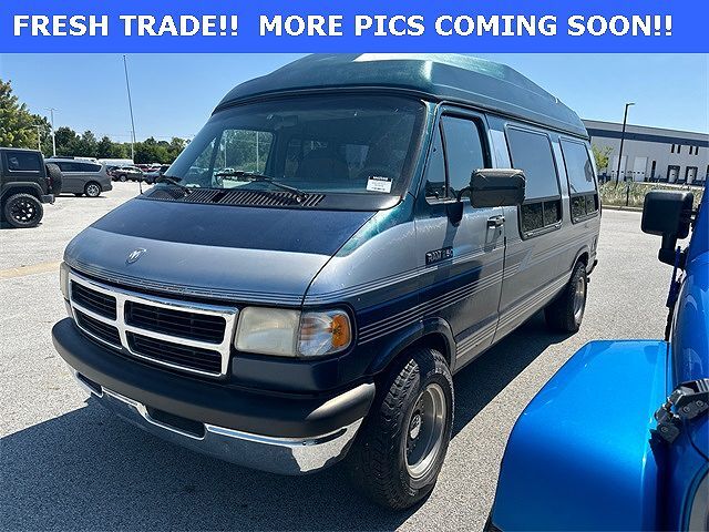 Dodge Ram Van