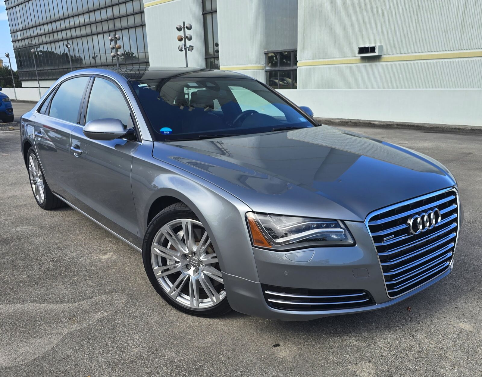 AUDI