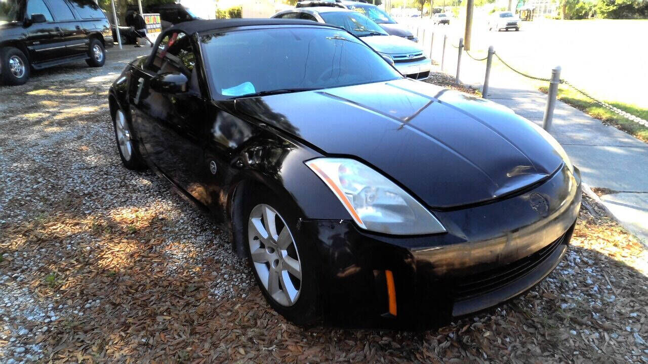 2005 NISSAN 350Z