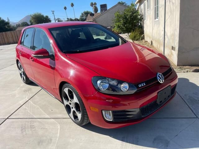 Volkswagen Golf GTI