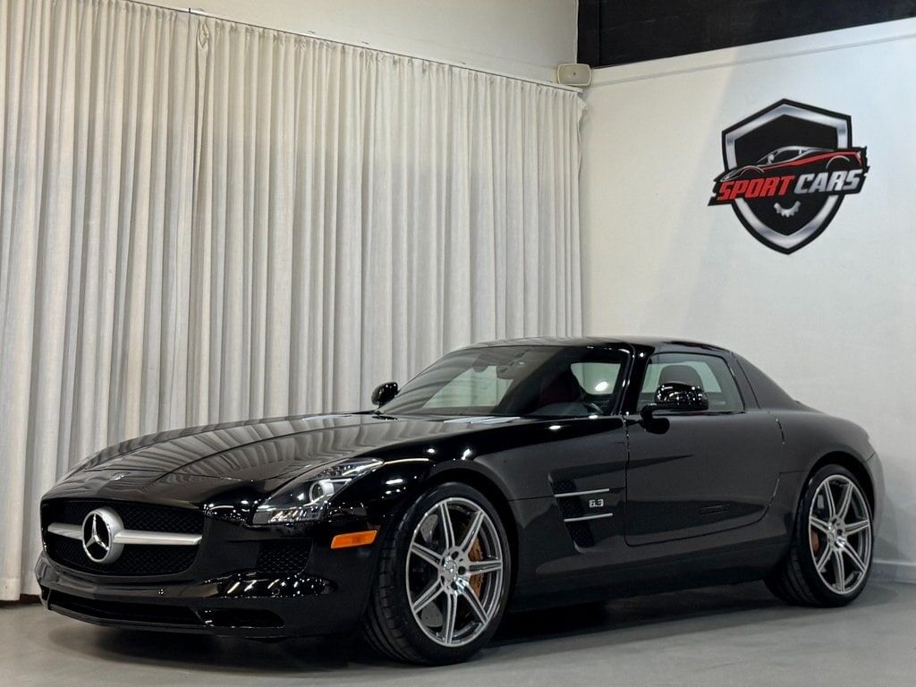 Mercedes-Benz SLS-Class