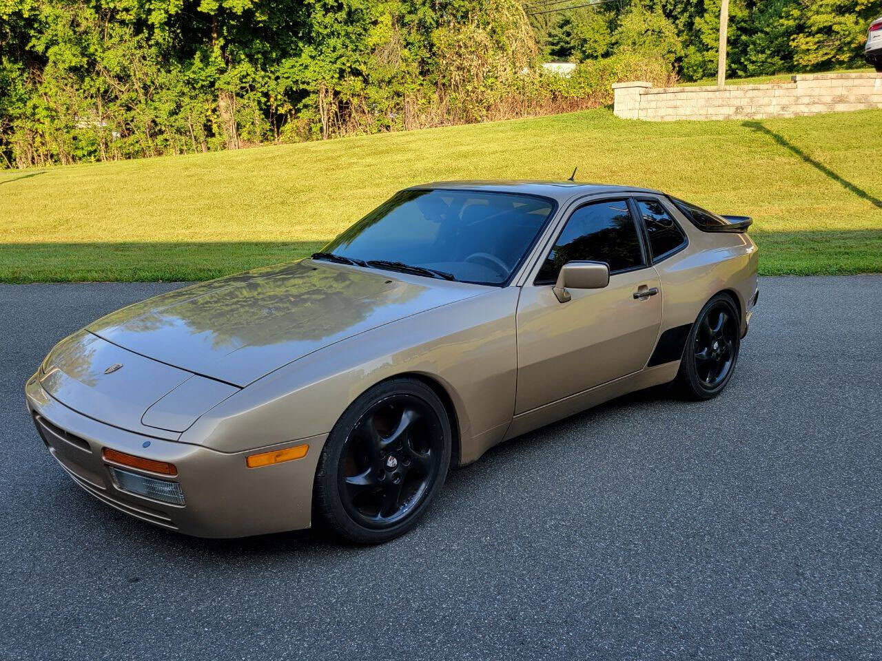 PORSCHE