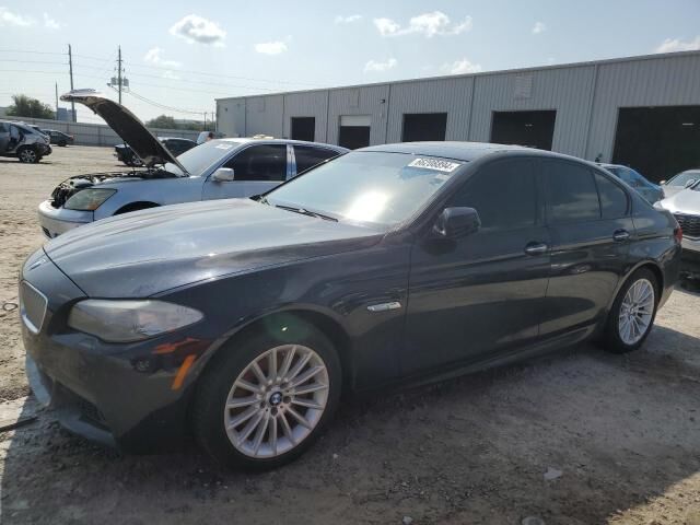 BMW 550i