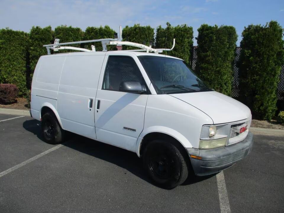 GMC Safari