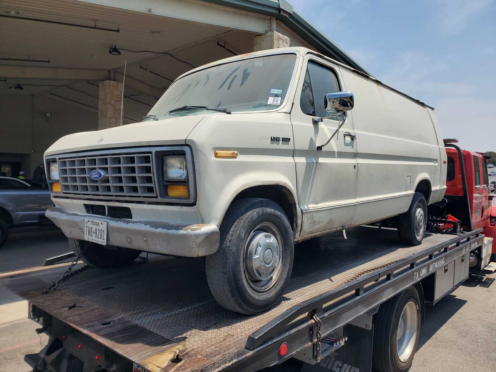 Ford E-250