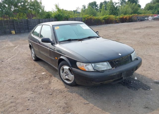 Saab 900
