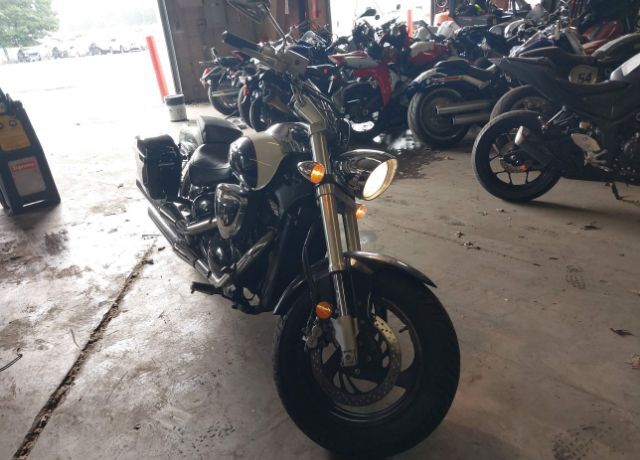 Suzuki VZ800/VZ800Z