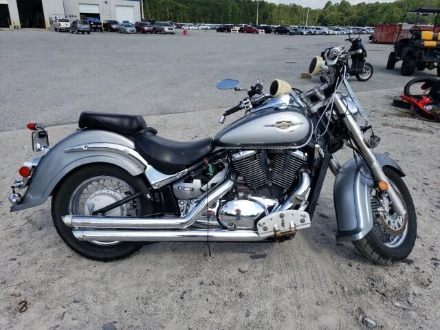 Suzuki VL800/VL800C/VL800T