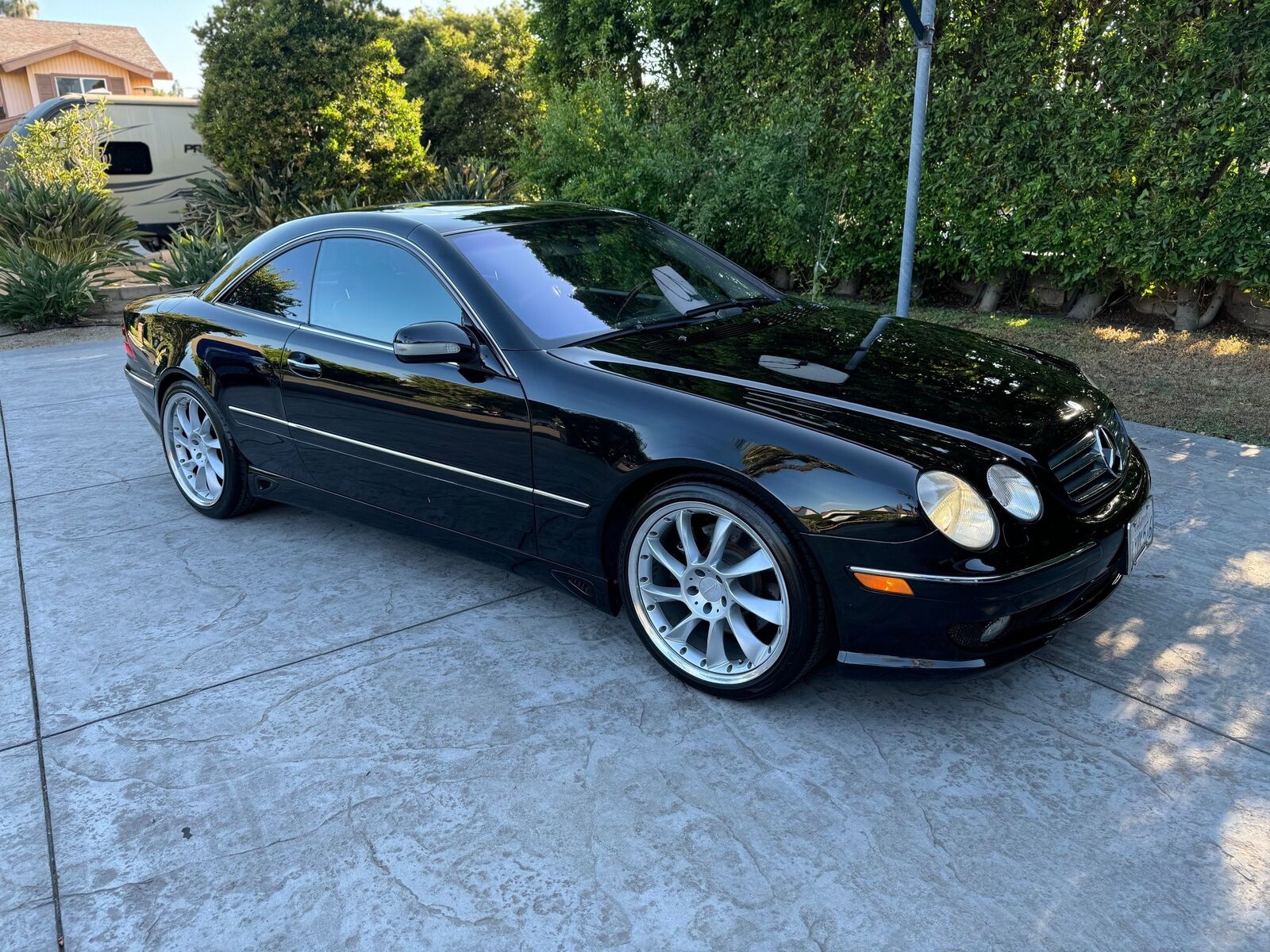 MERCEDES-BENZ