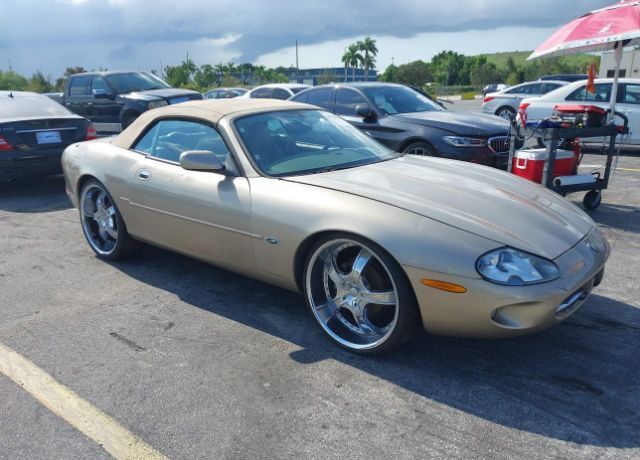 Jaguar XK8