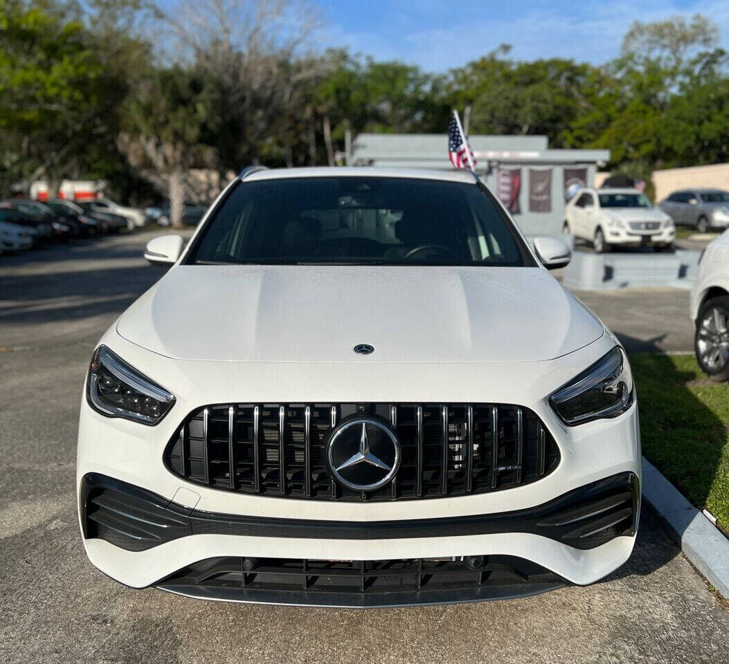 2023 MERCEDES-BENZ GLA-Class