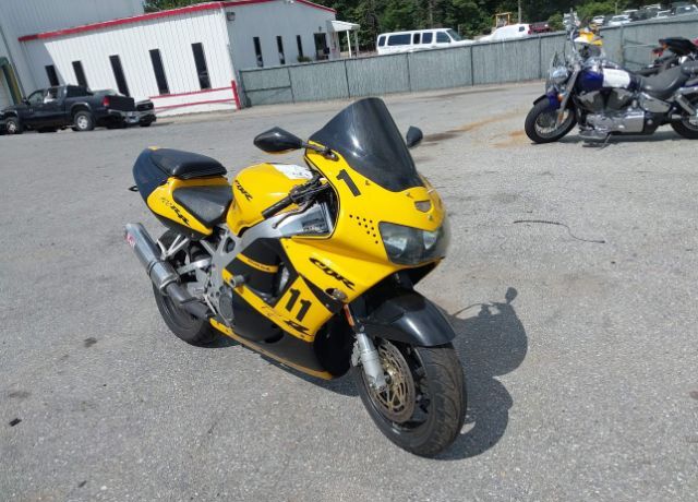 Honda CBR900