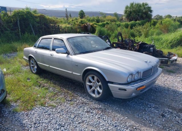 Jaguar XJR
