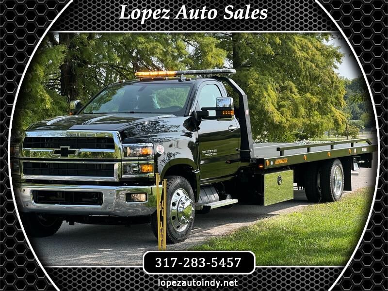 2023 GMC Silverado Medium Duty