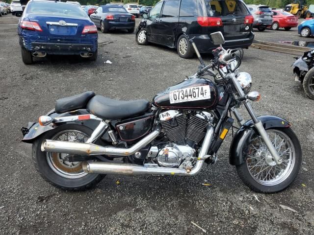 Honda VT1100C2 (SHADOW ACE)