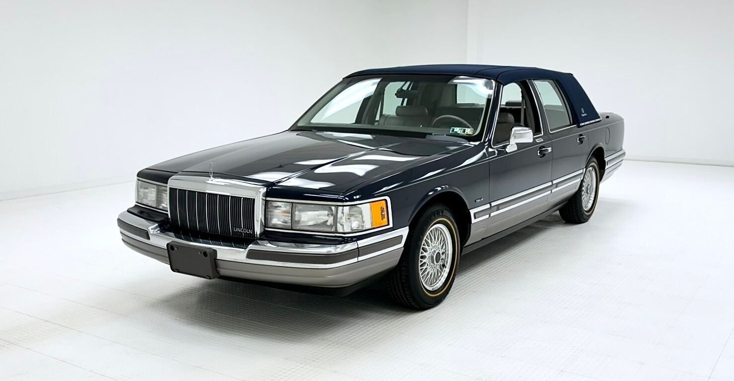 Lincoln Town Car
