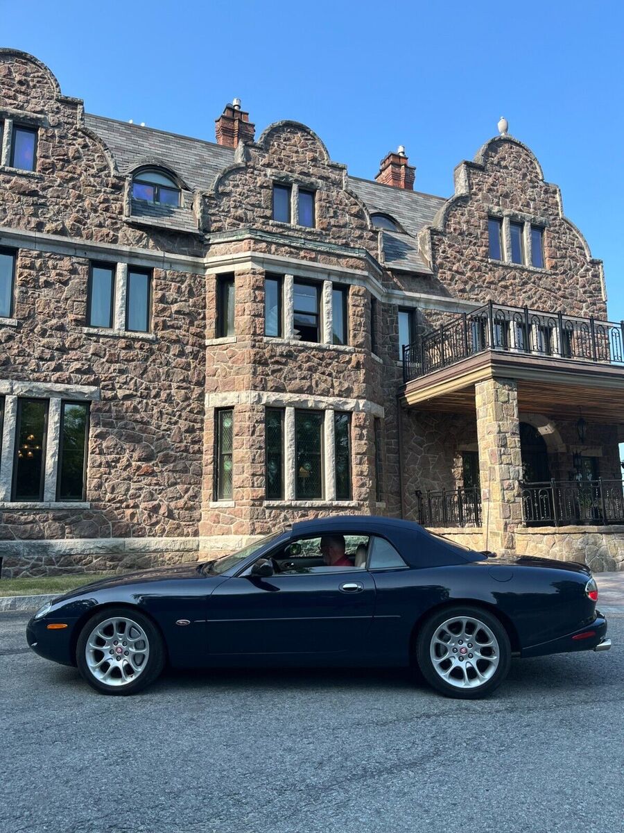 Jaguar XKR