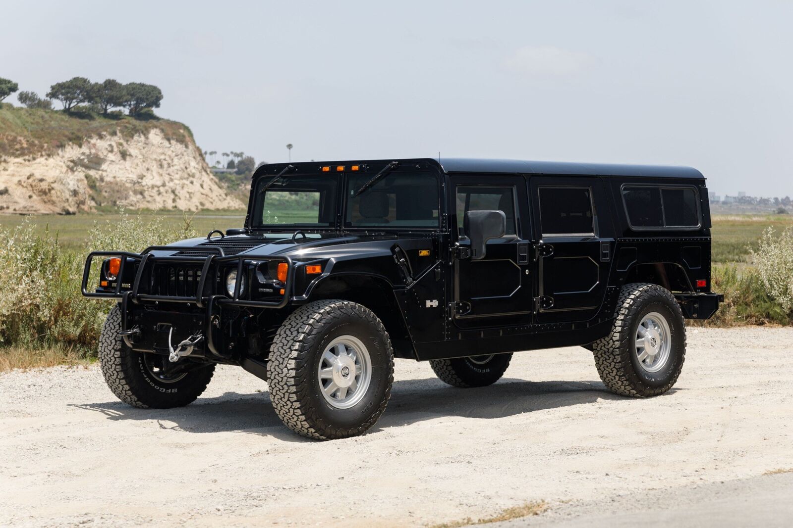 HUMMER H1