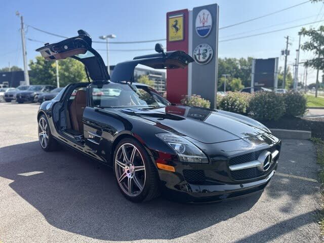 Mercedes-Benz SLS-Class