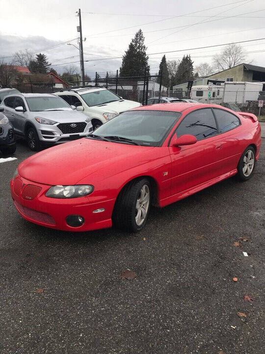 2004 PONTIAC GTO