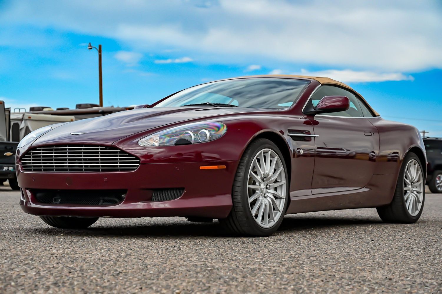 Aston Martin DB9