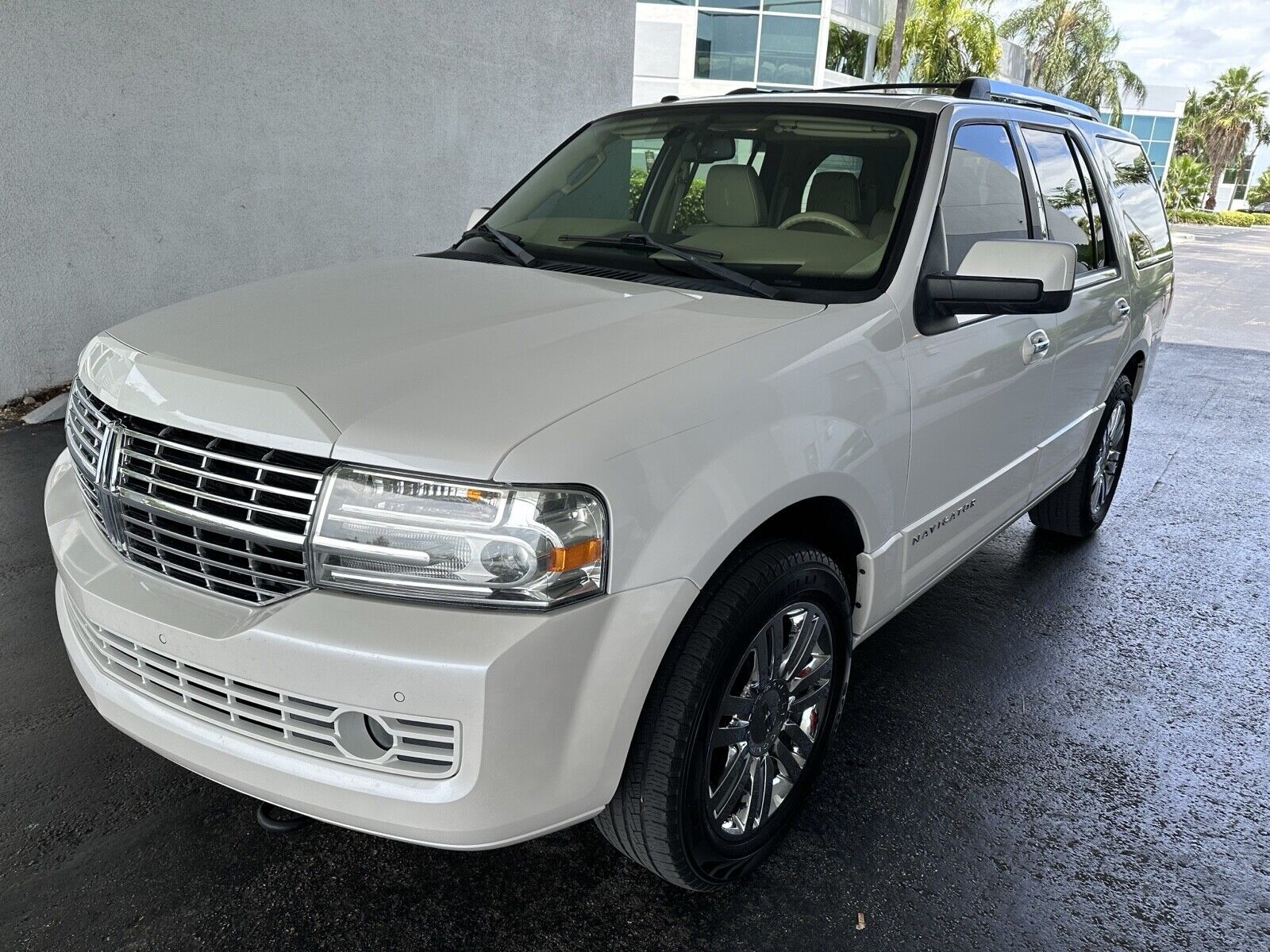 Lincoln Navigator