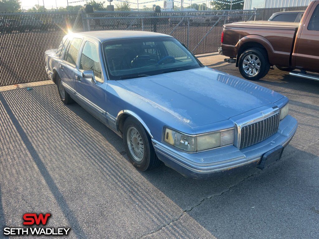 Lincoln Town Car