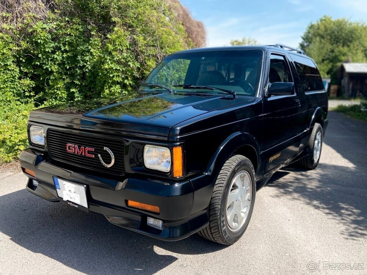 GMC Typhoon