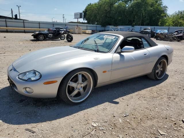 Jaguar XK8