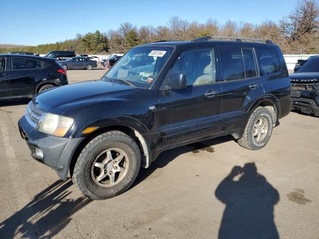 Mitsubishi Montero