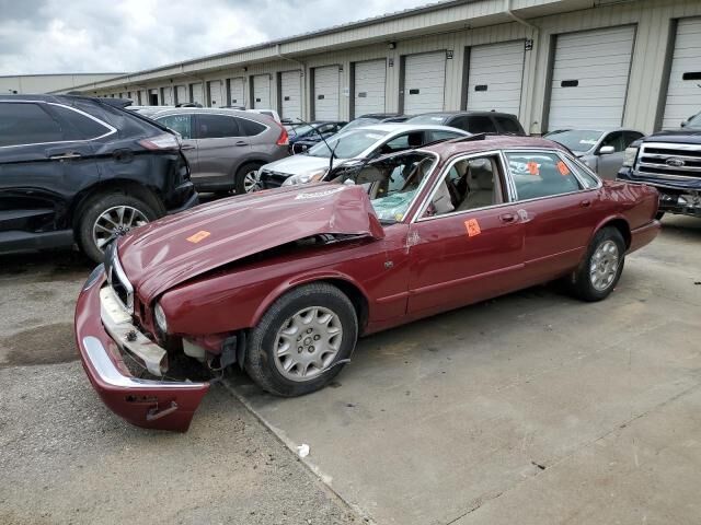 Jaguar XJ8