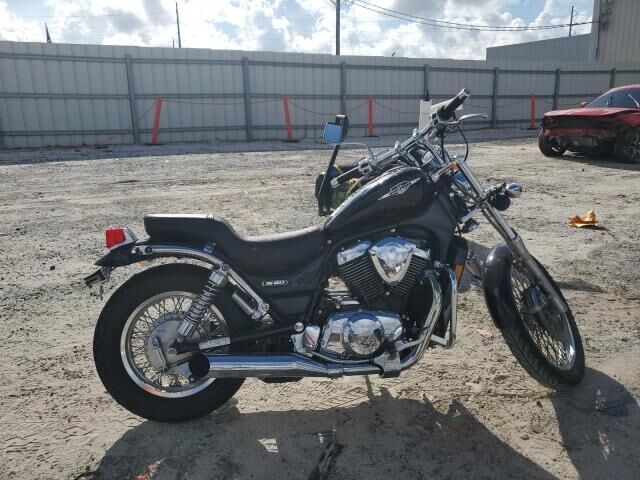 Suzuki VS800