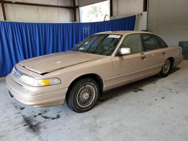 Ford Crown Victoria