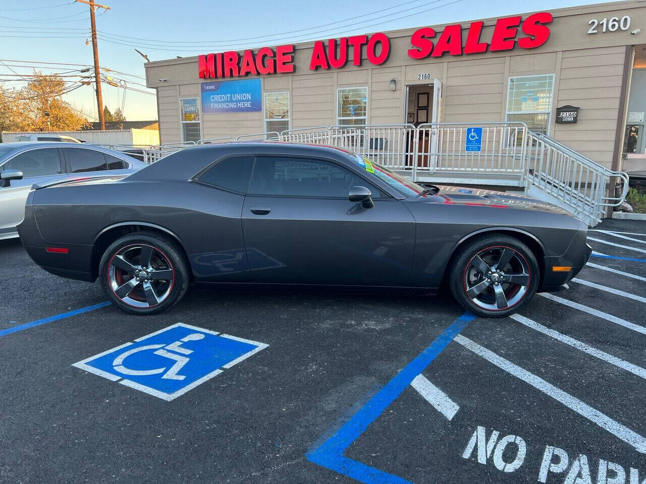 2013 DODGE Challenger