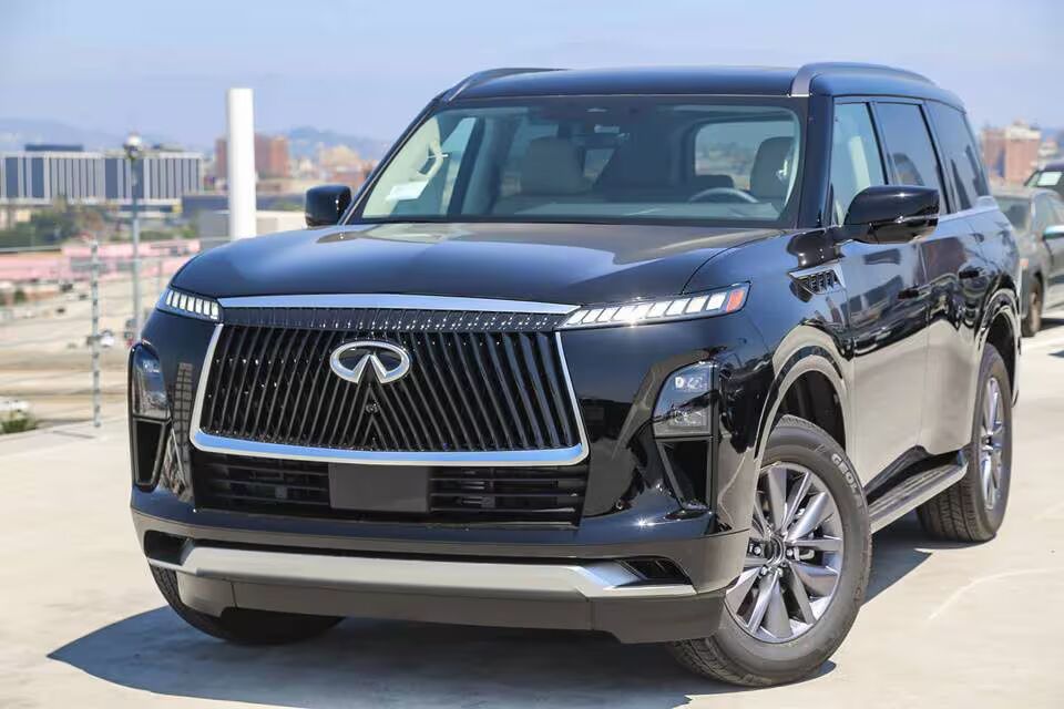 2025 INFINITI QX80