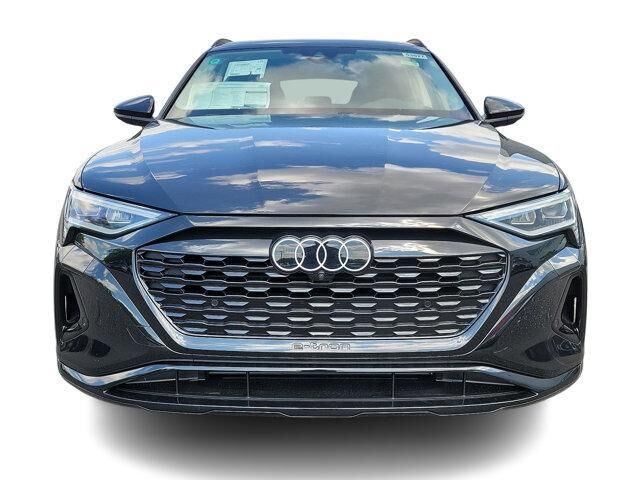 2024 Audi Q8